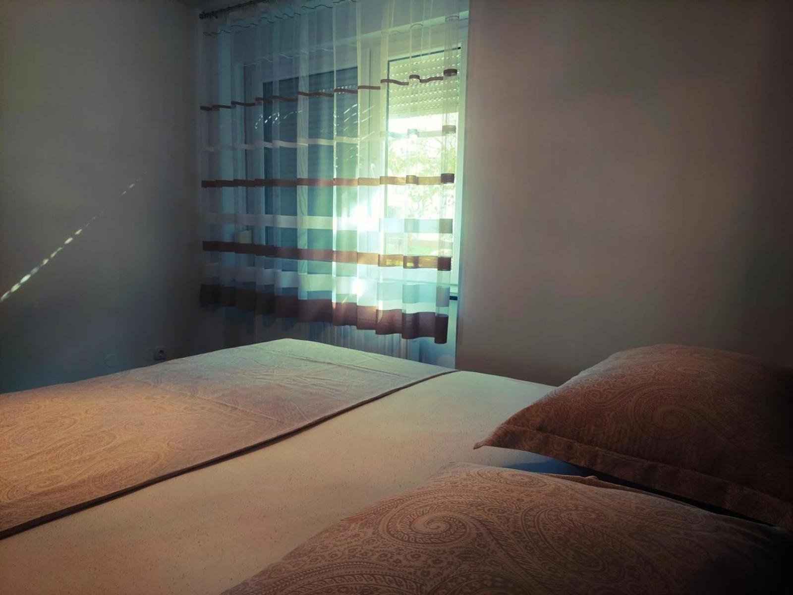 Apartments Onyx Сисак Экстерьер фото
